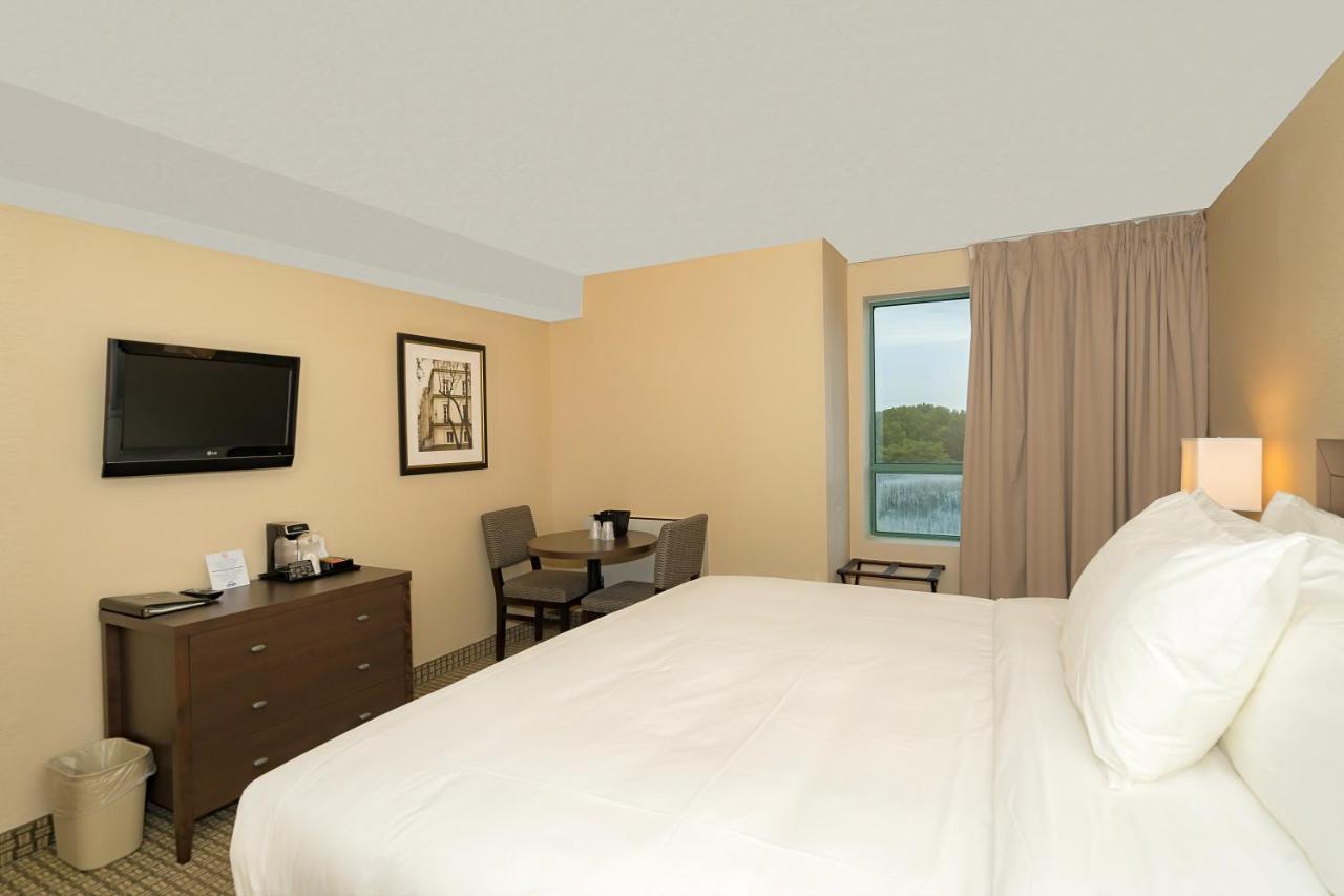 Days Inn By Wyndham Niagara Falls Lundys Lane Cataratas do Niágara Exterior foto